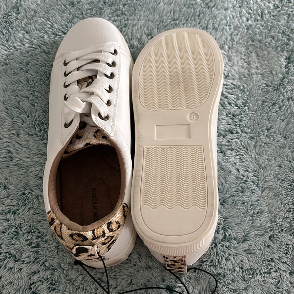 NWT Maurice’s size 8 canvas sneakers - Picture 3 of 3